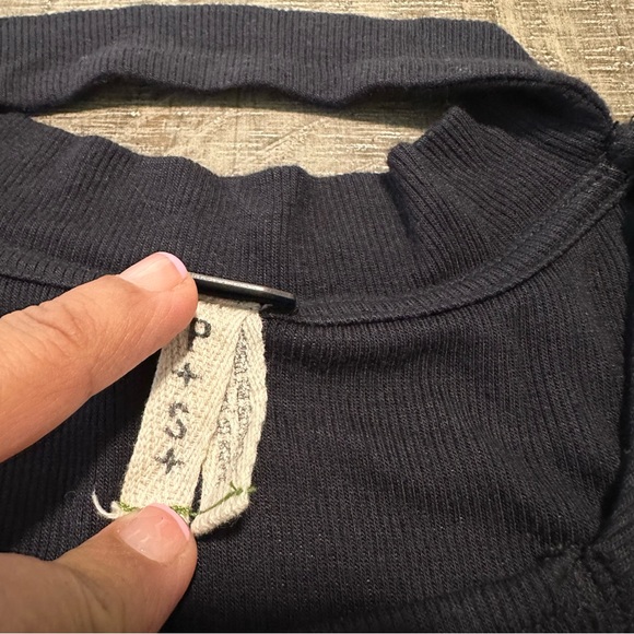 We the free women’s top - Picture 2 of 11